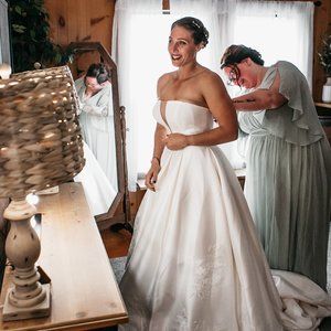 Size 12 Justin Alexander "Hampton" in Ivory